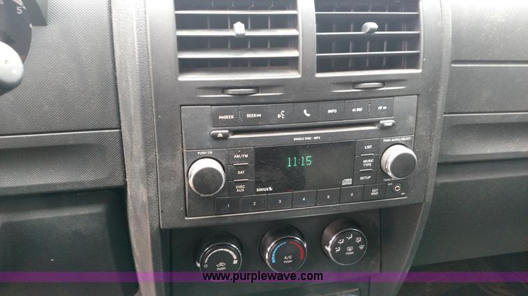 image for item L7438 2010 Dodge Nitro SE SUV