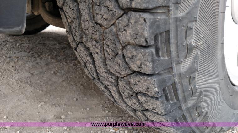 image for item L7438 2010 Dodge Nitro SE SUV