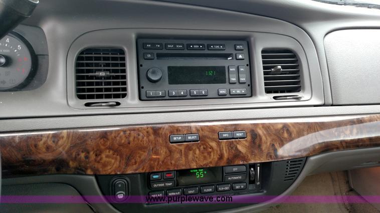 image for item L7439 2010 Mercury Grand Marquis LS