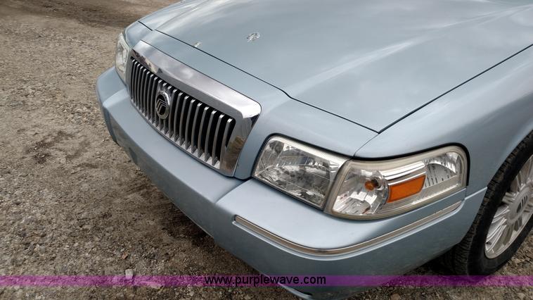 image for item L7439 2010 Mercury Grand Marquis LS