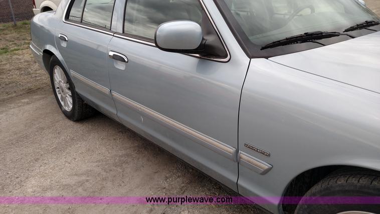 image for item L7439 2010 Mercury Grand Marquis LS