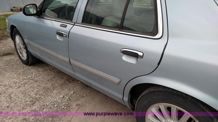 image for item L7439 2010 Mercury Grand Marquis LS