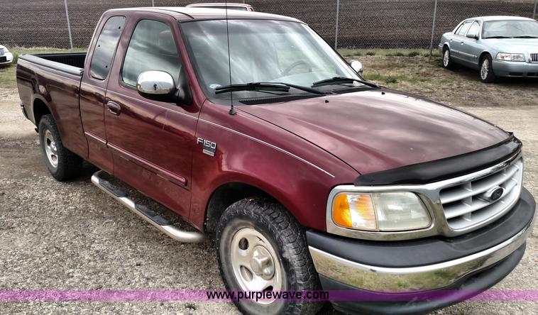 image for item L7440 1999 Ford F150 SuperCab pickup truck