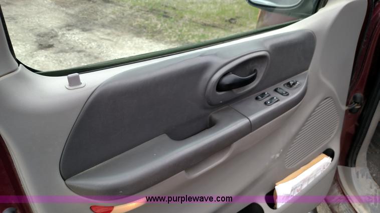 image for item L7440 1999 Ford F150 SuperCab pickup truck