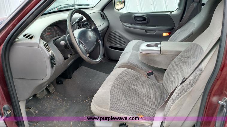 image for item L7440 1999 Ford F150 SuperCab pickup truck