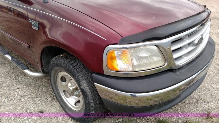image for item L7440 1999 Ford F150 SuperCab pickup truck