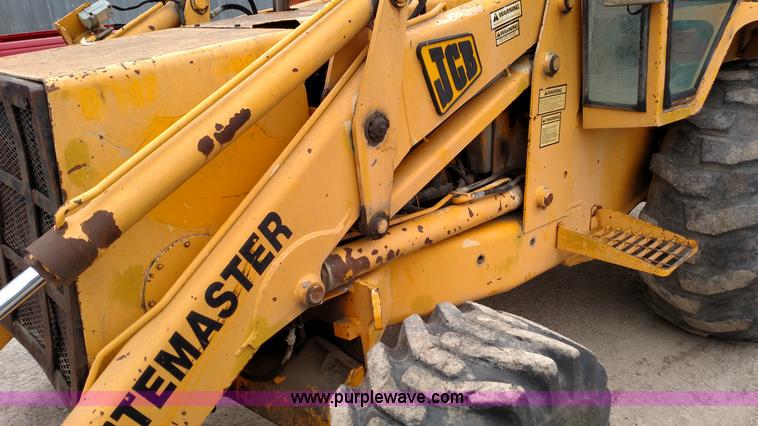 image for item L7442 JCB Sitemaster backhoe