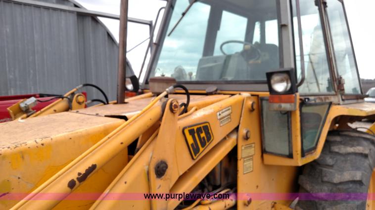 image for item L7442 JCB Sitemaster backhoe