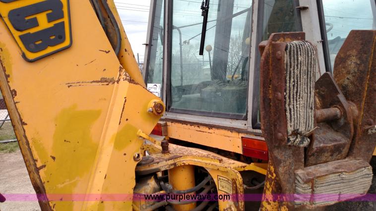 image for item L7442 JCB Sitemaster backhoe
