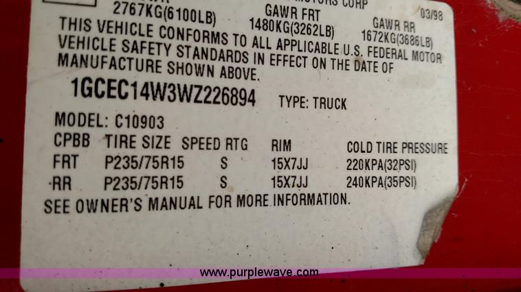 image for item L7443 1998 Chevrolet 1500 pickup truck