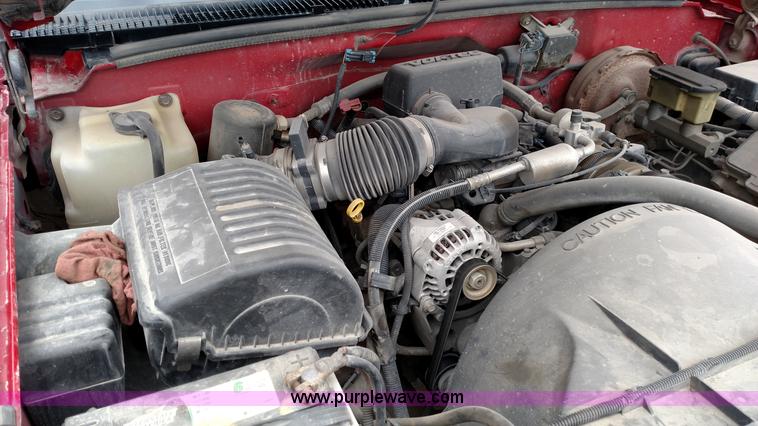 image for item L7443 1998 Chevrolet 1500 pickup truck