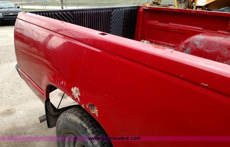 image for item L7443 1998 Chevrolet 1500 pickup truck