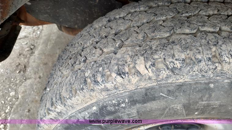 image for item L7443 1998 Chevrolet 1500 pickup truck