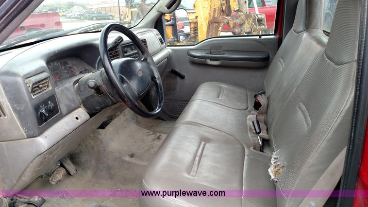 image for item L7444 1999 Ford F250 Super Duty pickup truck