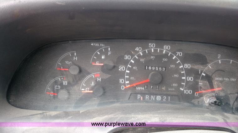 image for item L7444 1999 Ford F250 Super Duty pickup truck