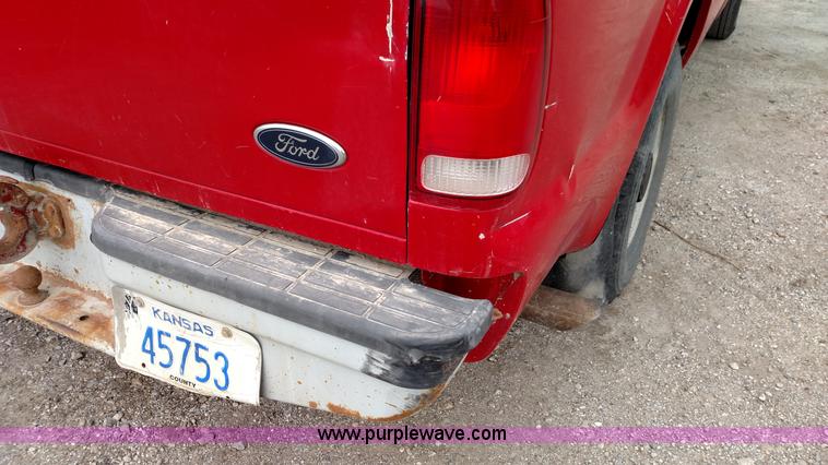 image for item L7444 1999 Ford F250 Super Duty pickup truck