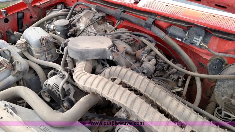 image for item L7445 1995 Ford F250 HD XL pickup truck