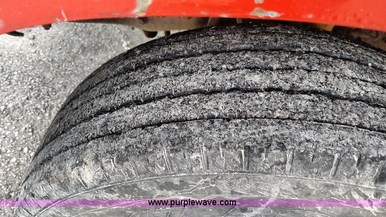 image for item L7445 1995 Ford F250 HD XL pickup truck