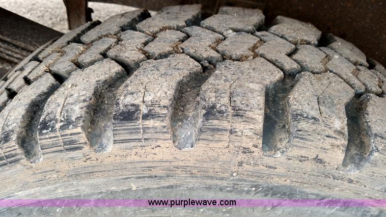 image for item L7445 1995 Ford F250 HD XL pickup truck