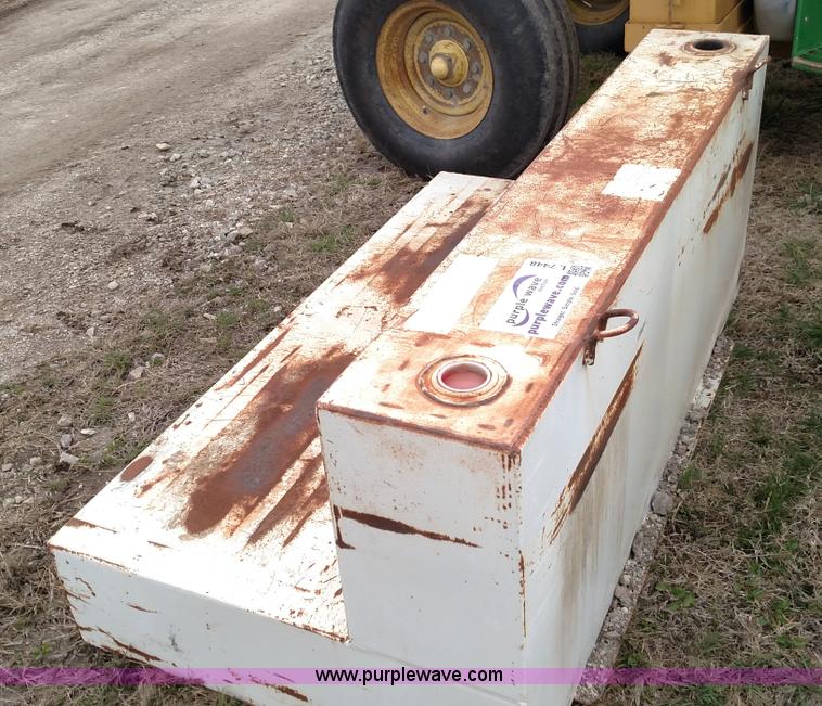 image for item L7448 L-shaped fuel tank