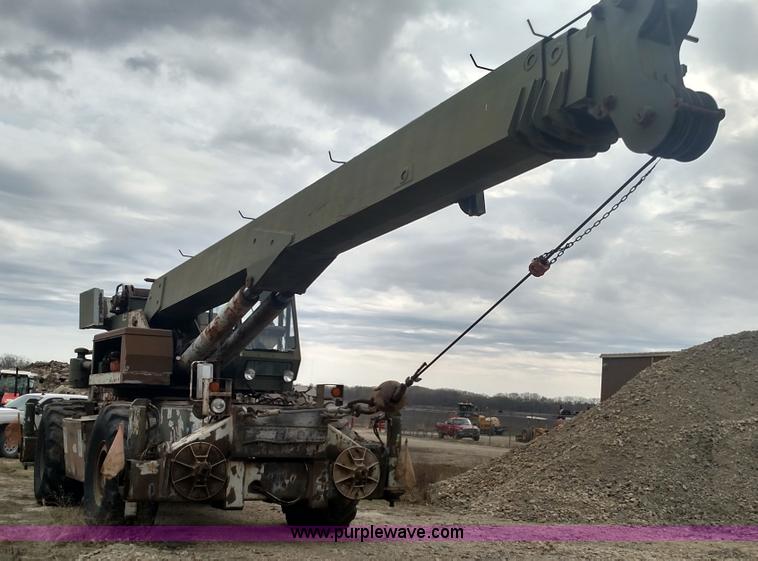 image for item L7450 1983 Pettibone 80 rough terrain crane