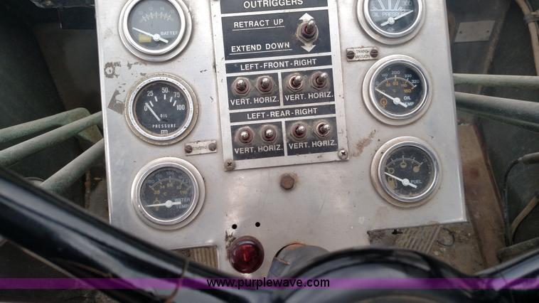 image for item L7450 1983 Pettibone 80 rough terrain crane