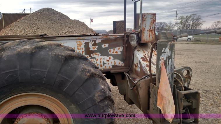 image for item L7450 1983 Pettibone 80 rough terrain crane