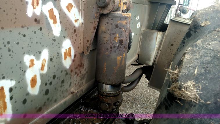 image for item L7450 1983 Pettibone 80 rough terrain crane