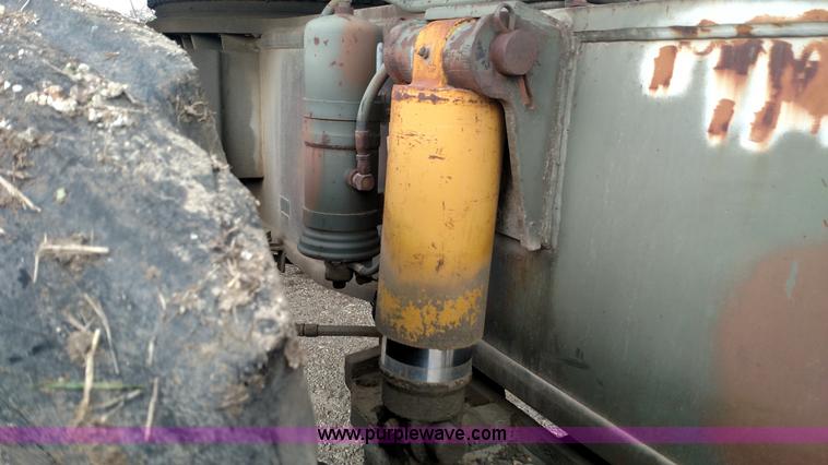 image for item L7450 1983 Pettibone 80 rough terrain crane