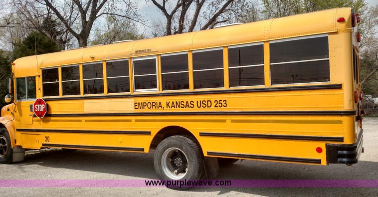 image for item L7456 1999 International 3800 school bus