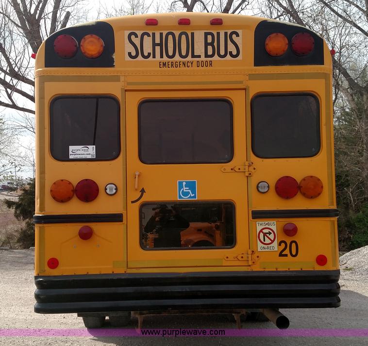 image for item L7456 1999 International 3800 school bus