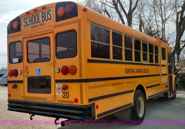 image for item L7456 1999 International 3800 school bus