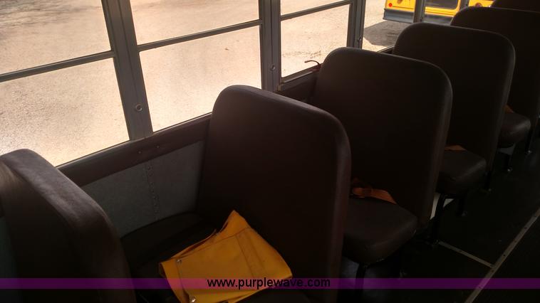 image for item L7456 1999 International 3800 school bus