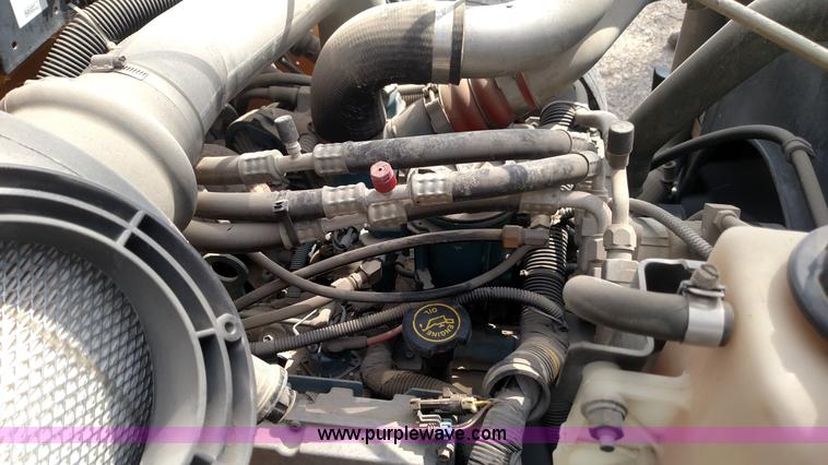 image for item L7456 1999 International 3800 school bus