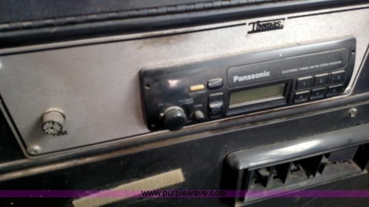 image for item L7457 1998 Ford B800 school bus