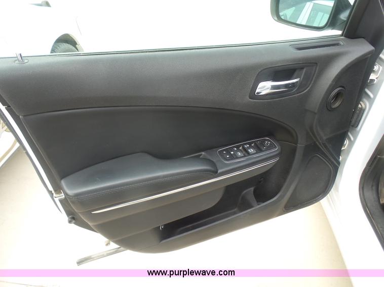 image for item L7476 2012 Dodge Charger Police