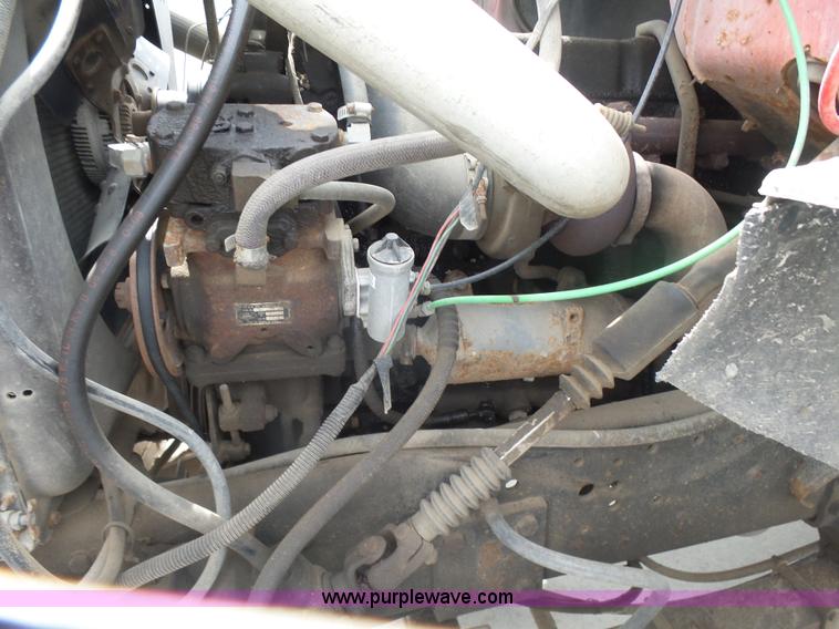 image for item L7477 1989 Ford L8000 dump truck