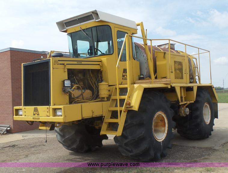 image for item L7478 1980 Big A self-propelled applicator