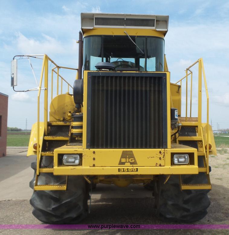 image for item L7478 1980 Big A self-propelled applicator