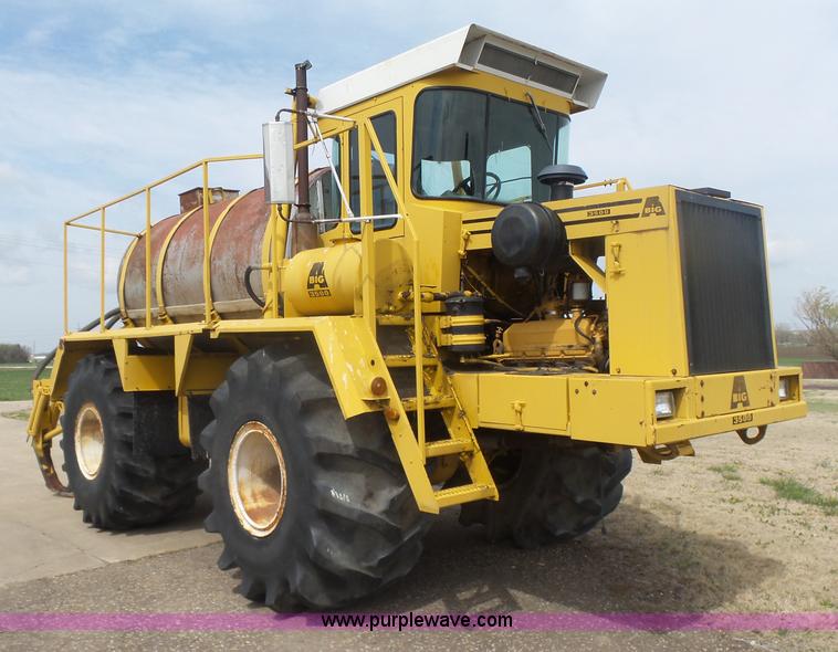 image for item L7478 1980 Big A self-propelled applicator