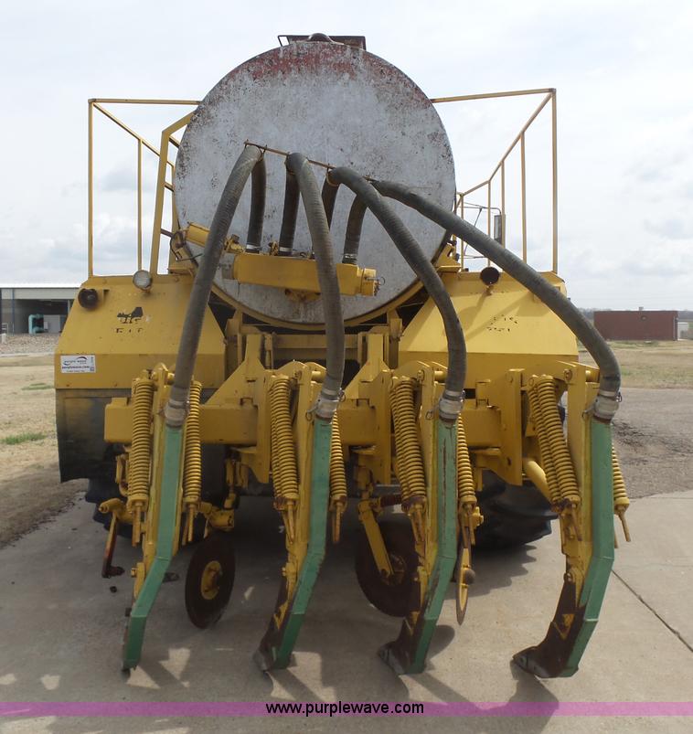 image for item L7478 1980 Big A self-propelled applicator