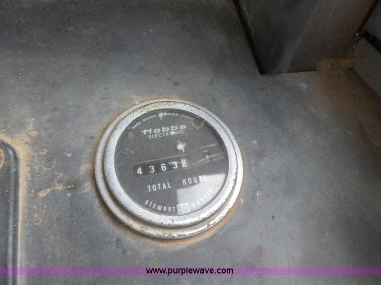 image for item L7478 1980 Big A self-propelled applicator