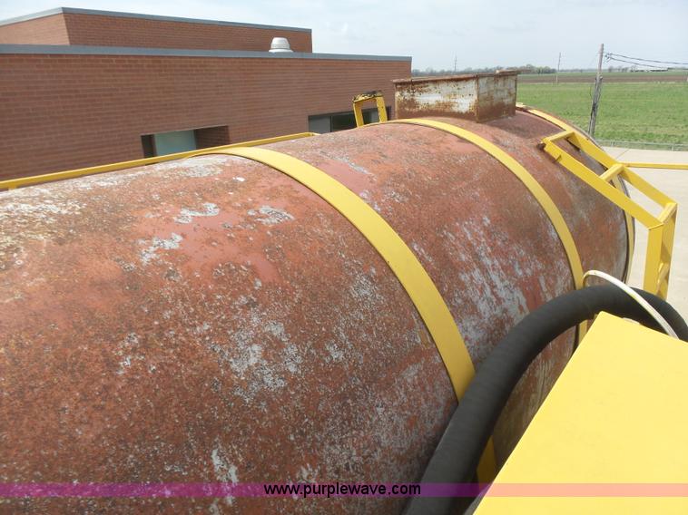 image for item L7478 1980 Big A self-propelled applicator