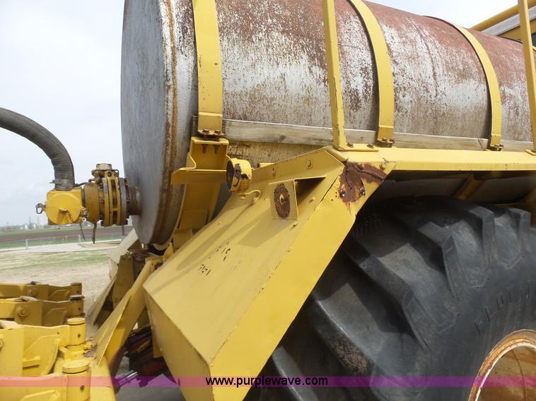 image for item L7478 1980 Big A self-propelled applicator