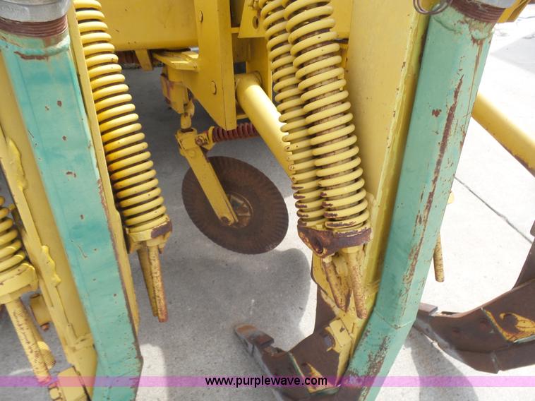 image for item L7478 1980 Big A self-propelled applicator