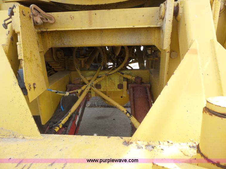 image for item L7478 1980 Big A self-propelled applicator