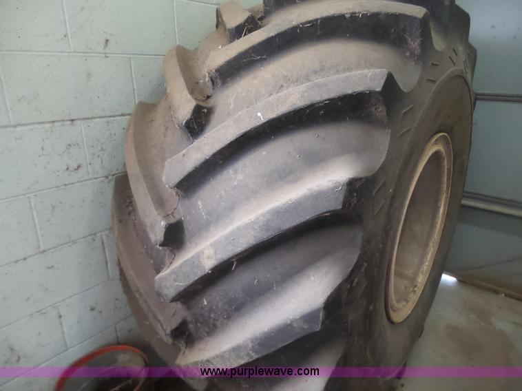 image for item L7478 1980 Big A self-propelled applicator