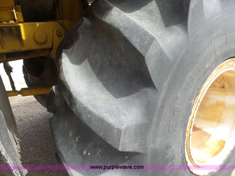 image for item L7478 1980 Big A self-propelled applicator