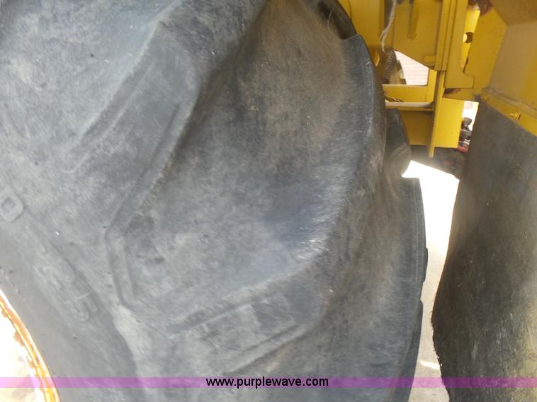 image for item L7478 1980 Big A self-propelled applicator