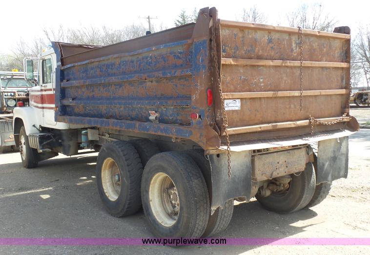 image for item L7480 1977 International Transtar 4300 dump truck<br />A bidding error occurred in the last moments of bidding on this asset in our April 28 Construction Equipment Auction.